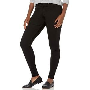 Levi’s Signature Mid-Rise Skinny Black Traditional Jeans size 10M